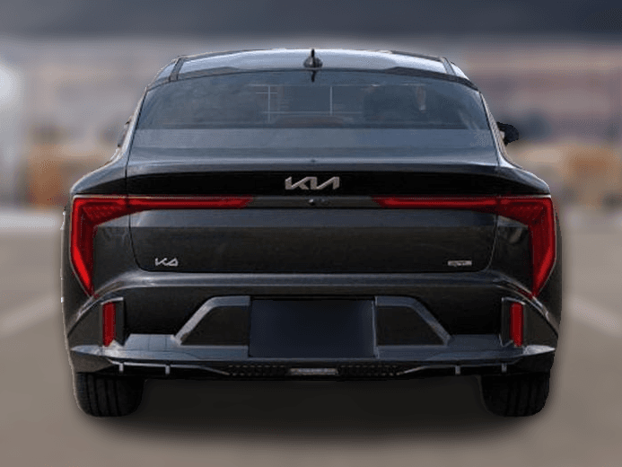 Kia K4 GT-Line FWD 2025 — side view