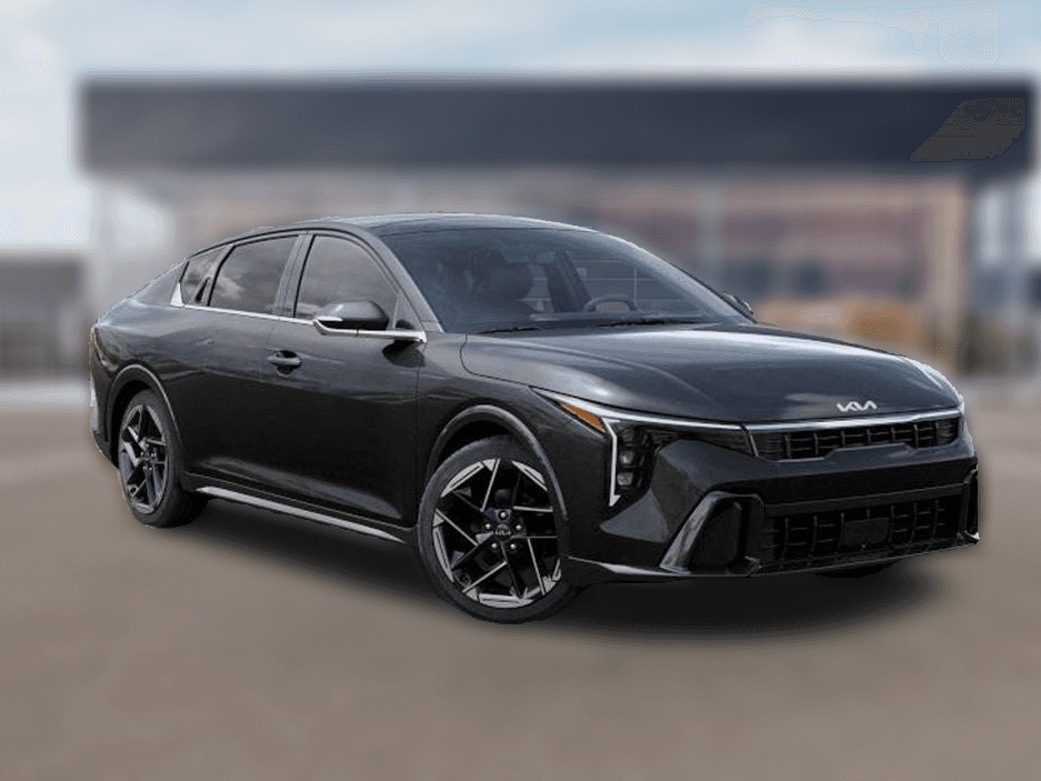 Kia K4 GT-Line FWD 2025 — side view