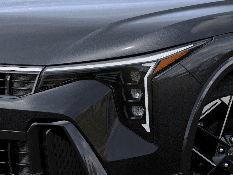 Kia K4 GT-Line FWD 2025 — side view
