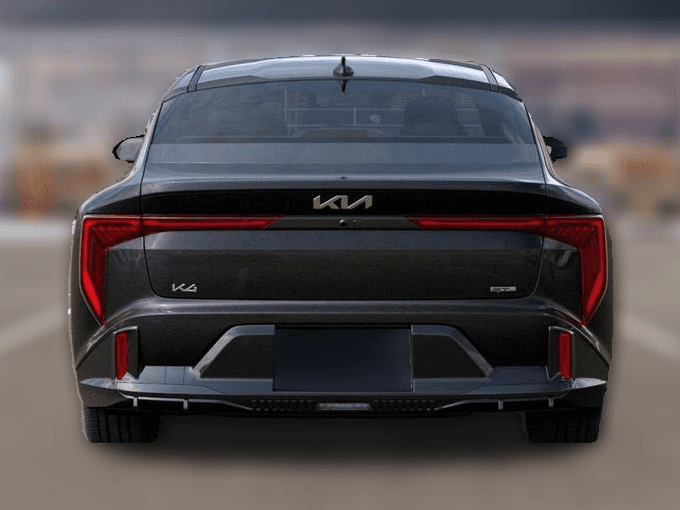Kia K4 GT-Line FWD 2025 — side view