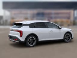 Kia K4 Hatchback EX FWD 2026 — side view