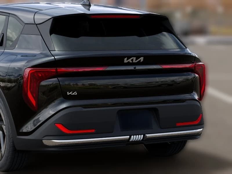 Kia K4 Hatchback EX FWD 2026 — side view