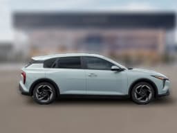 Kia K4 Hatchback EX FWD 2026 — side view