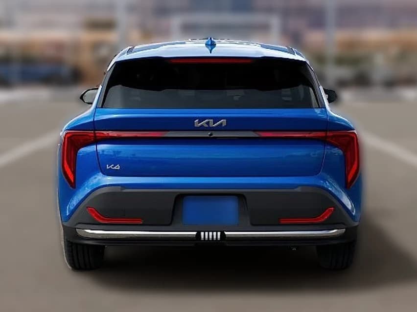 Kia K4 Hatchback EX FWD 2026 — side view