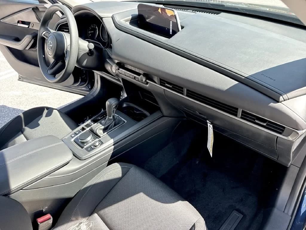 Mazda CX-30 2.5 S AWD 2026 — side view