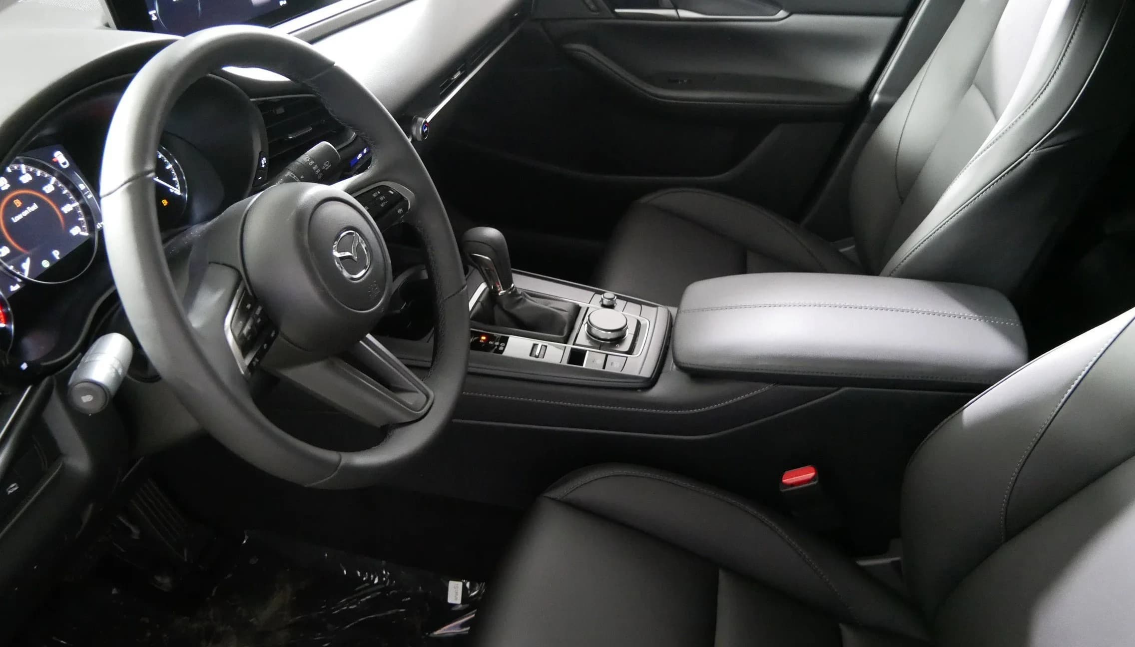 Mazda CX-30 2.5 S Select Sport AWD 2026 — side view