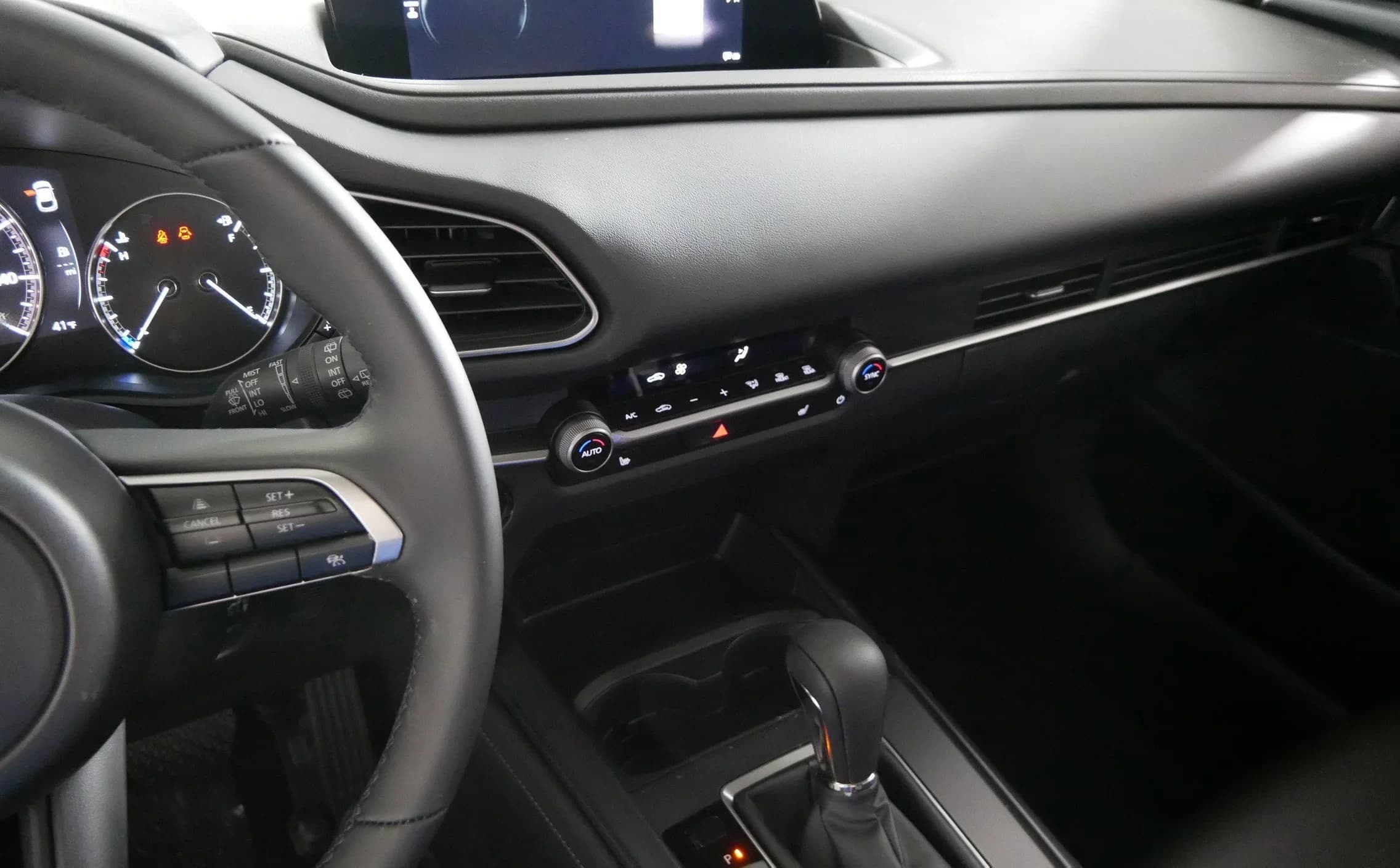 Mazda CX-30 2.5 S Select Sport AWD 2026 — side view