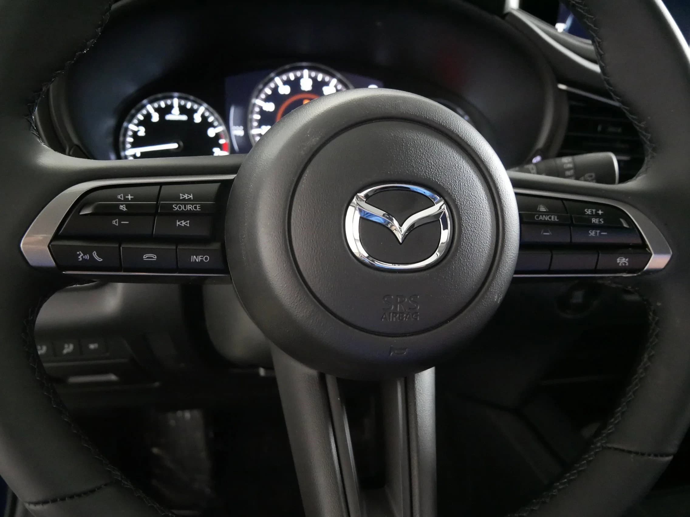 Mazda CX-30 2.5 S Select Sport AWD 2026 — side view