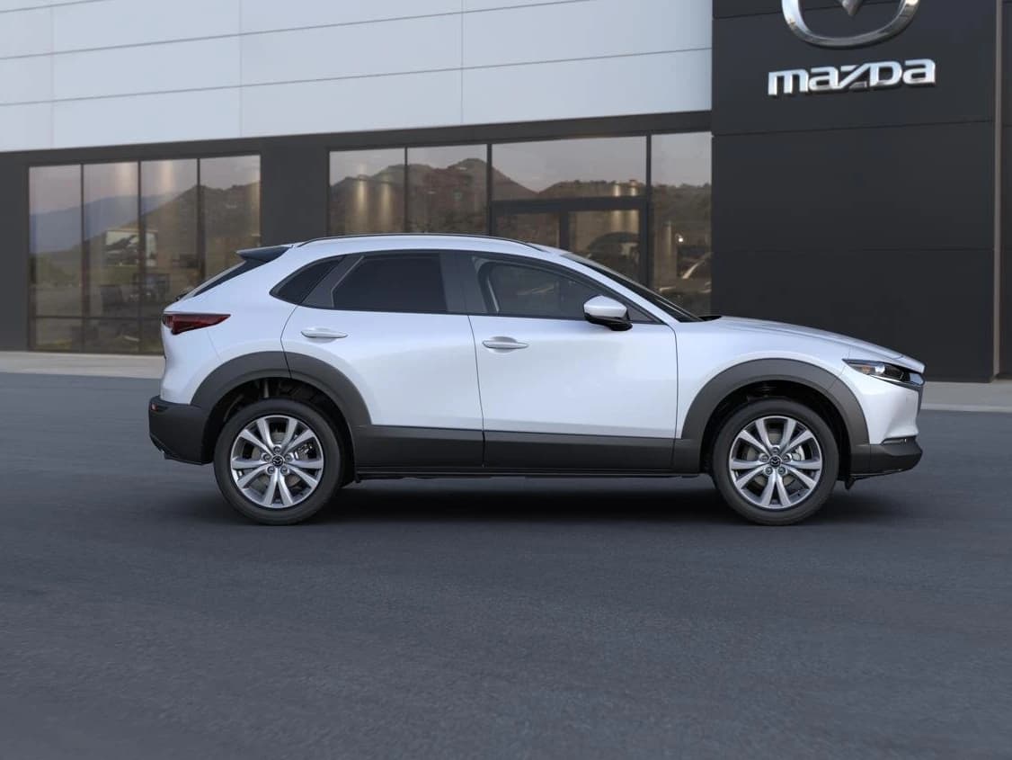 Mazda CX-30 2.5 S Preferred AWD 2026 — side view