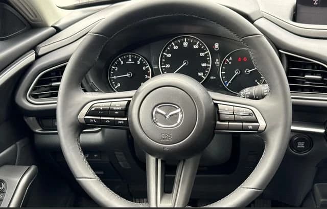 Mazda CX-30 2.5 S Preferred AWD 2026 — side view