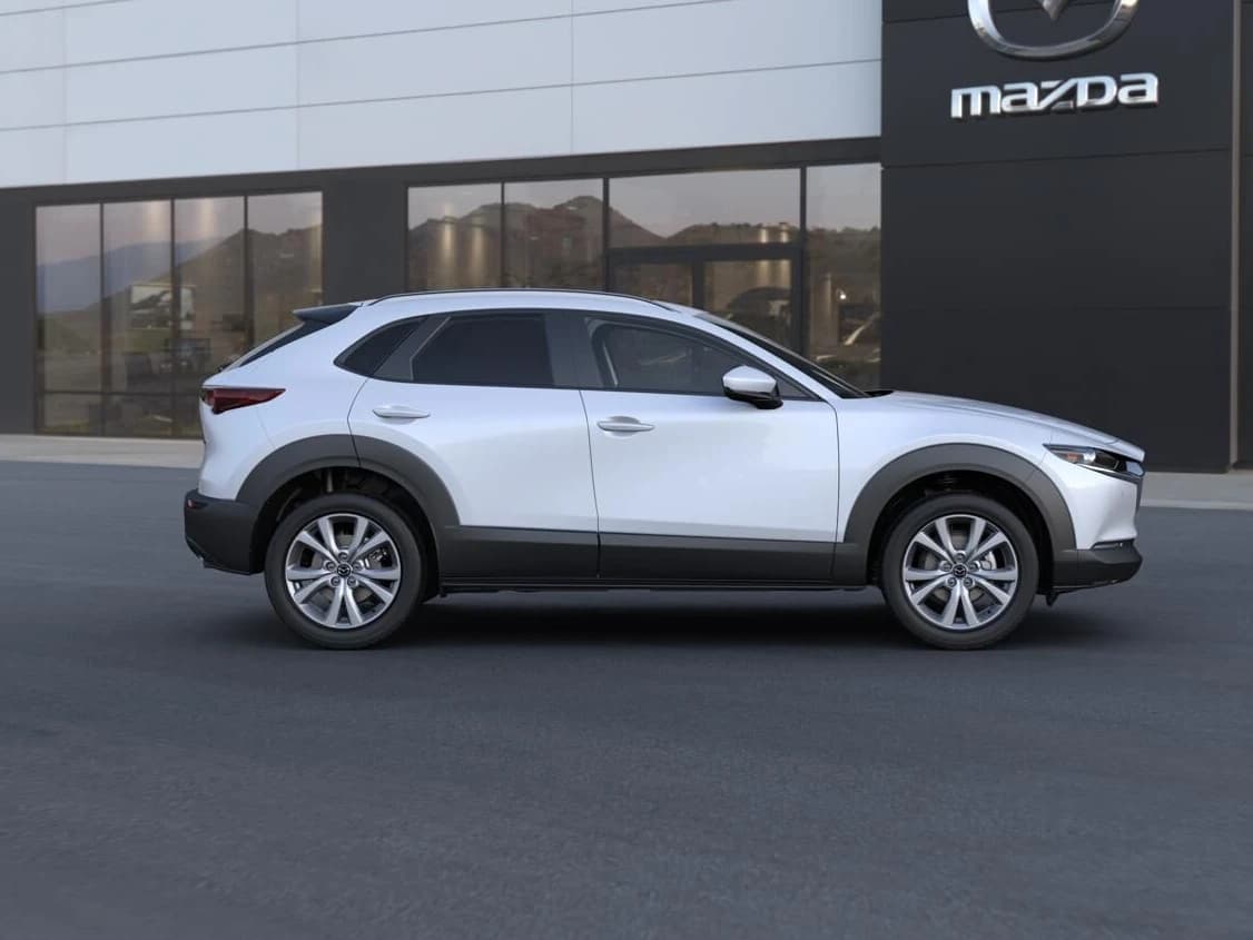 Mazda CX-30 2.5 S Preferred AWD 2026 — side view