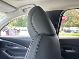 Mazda CX-30 2.5 S Preferred AWD 2026 — side view