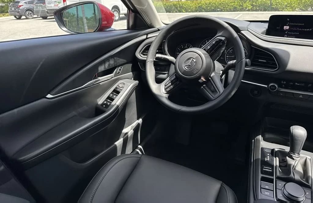 Mazda CX-30 2.5 S Preferred AWD 2026 — side view