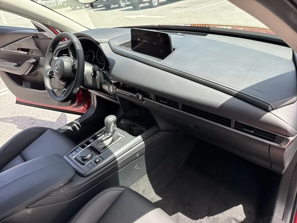 Mazda CX-30 2.5 S Preferred AWD 2026 — side view