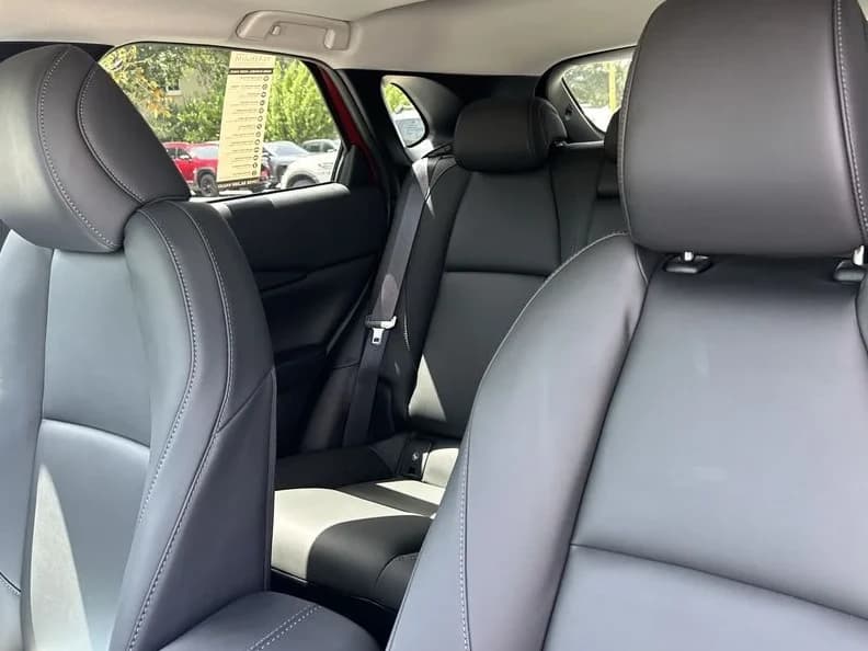 Mazda CX-30 2.5 S Preferred AWD 2026 — side view