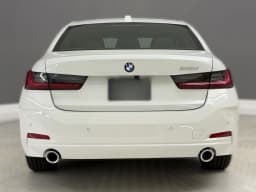 BMW 3 Series 330i NA Sedan 2026 — side view