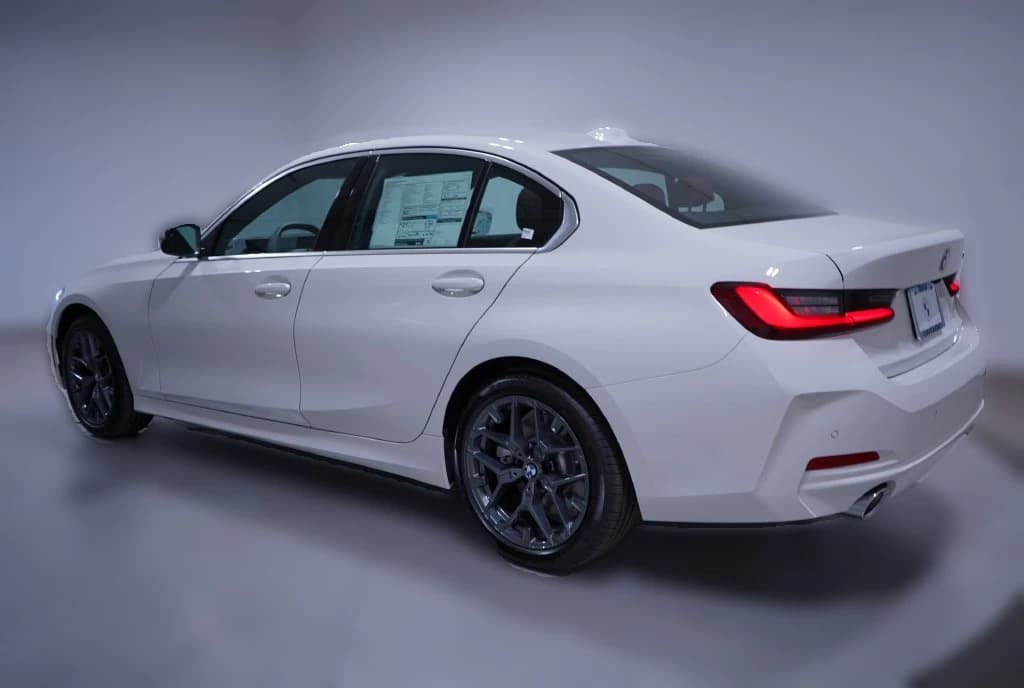 BMW 3 Series 330i NA Sedan 2026 — side view