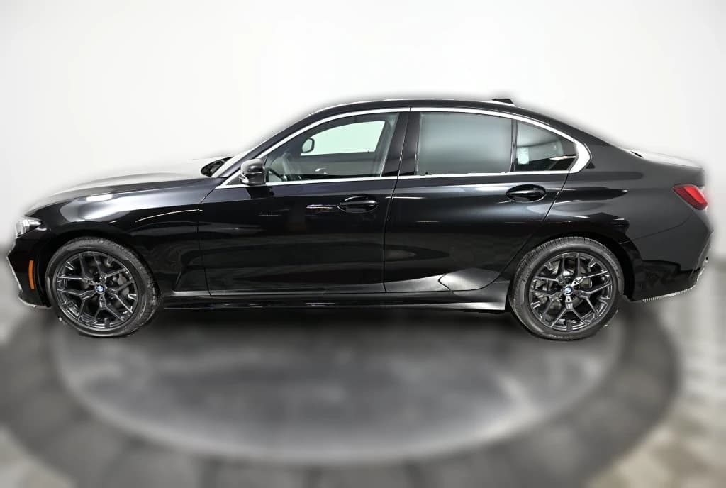 BMW 3 Series 330i NA xDrive Sedan 2026 — side view