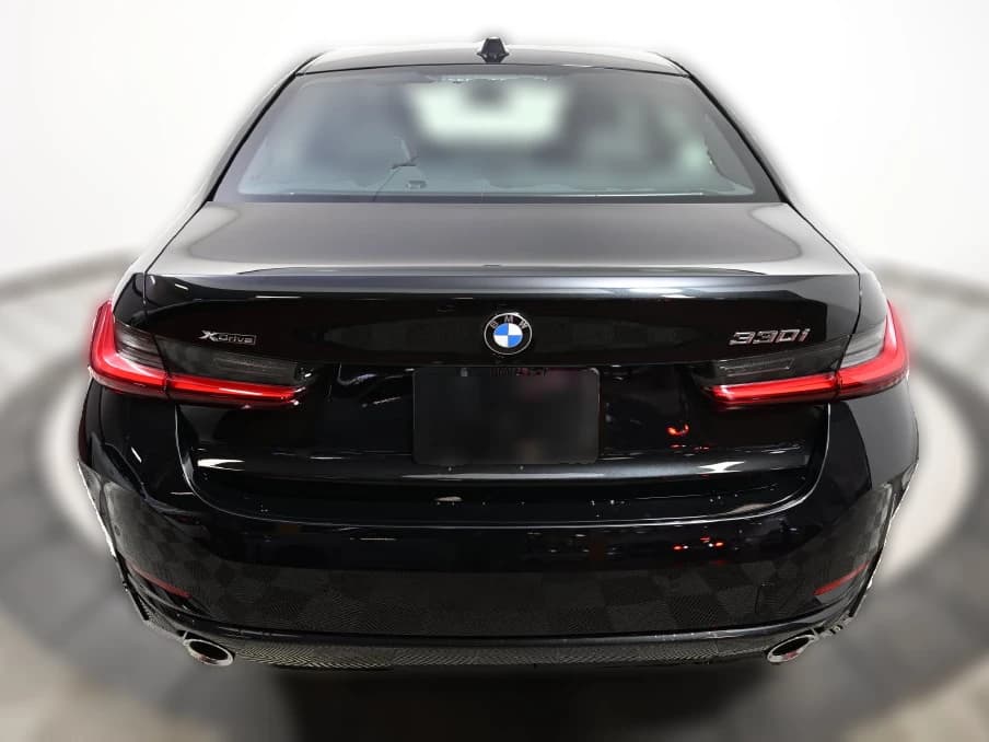 BMW 3 Series 330i NA xDrive Sedan 2026 — side view