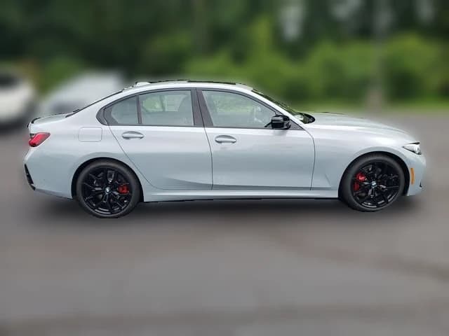 BMW 3 Series 330i NA xDrive Sedan 2026 — side view