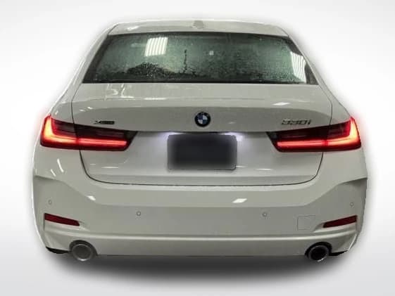BMW 3 Series 330i NA xDrive Sedan 2026 — side view