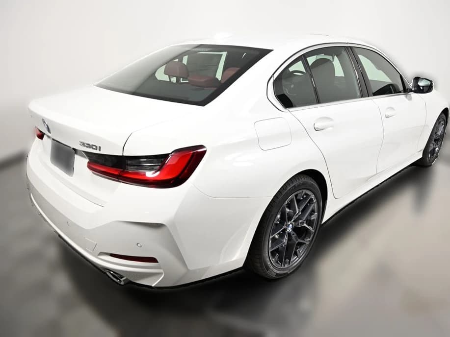 BMW 3 Series 330i NA xDrive Sedan 2026 — side view