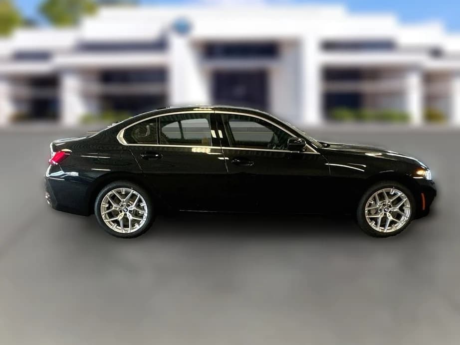 BMW 3 Series 330i NA xDrive Sedan 2026 — side view