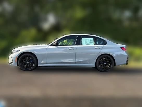 BMW 3 Series 330i NA xDrive Sedan 2026 — side view