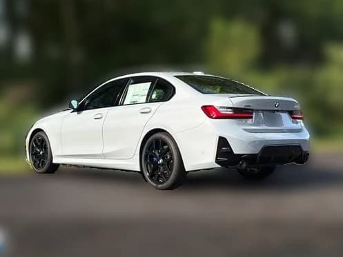 BMW 3 Series 330i NA xDrive Sedan 2026 — side view