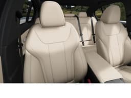 BMW 3 Series 330i NA xDrive Sedan 2026 — side view