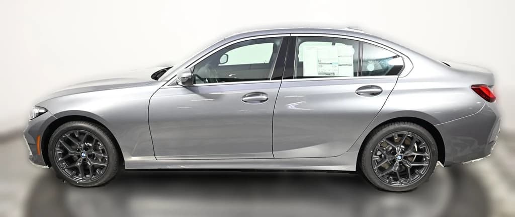 BMW 3 Series 330i NA xDrive Sedan 2026 — side view