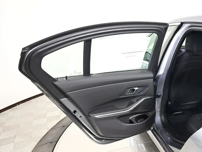 BMW 3 Series 330i NA xDrive Sedan 2026 — side view