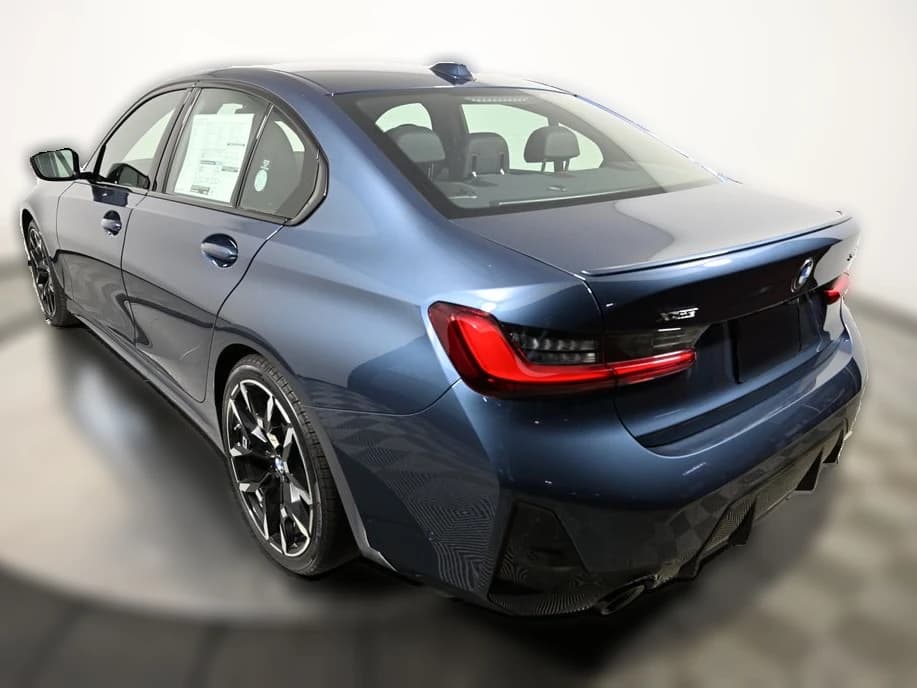 BMW 3 Series 330i NA xDrive Sedan 2026 — side view
