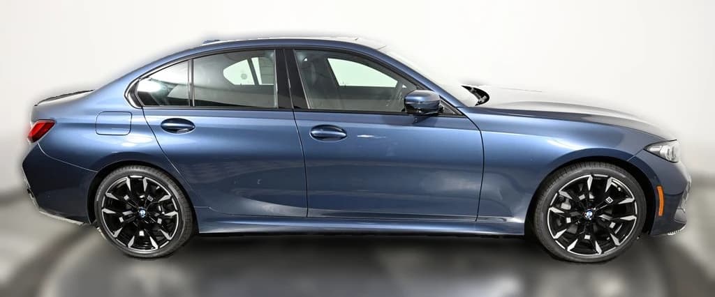 BMW 3 Series 330i NA xDrive Sedan 2026 — side view