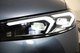 BMW 3 Series 330i NA xDrive Sedan 2026 — side view
