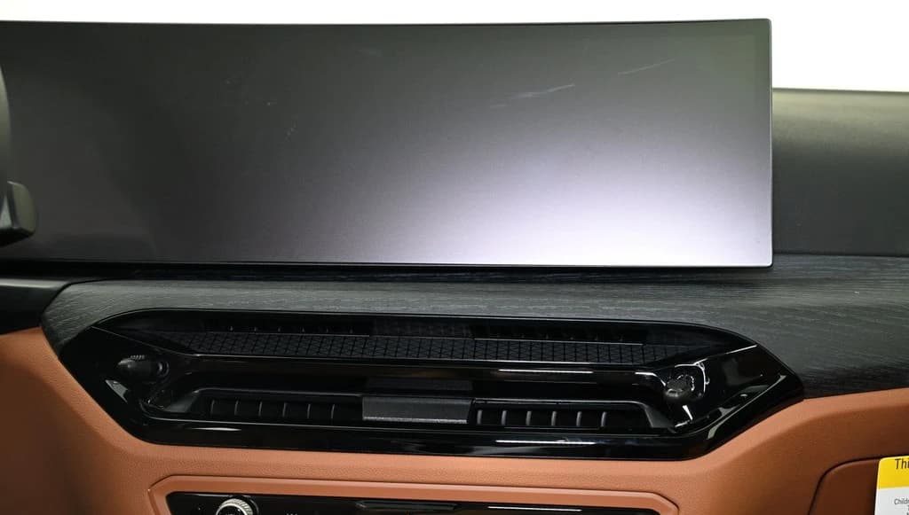 BMW 3 Series 330i NA xDrive Sedan 2026 — side view