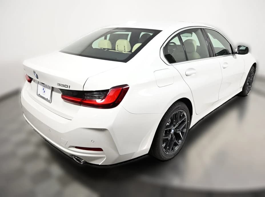 BMW 3 Series 330i NA xDrive Sedan 2026 — side view