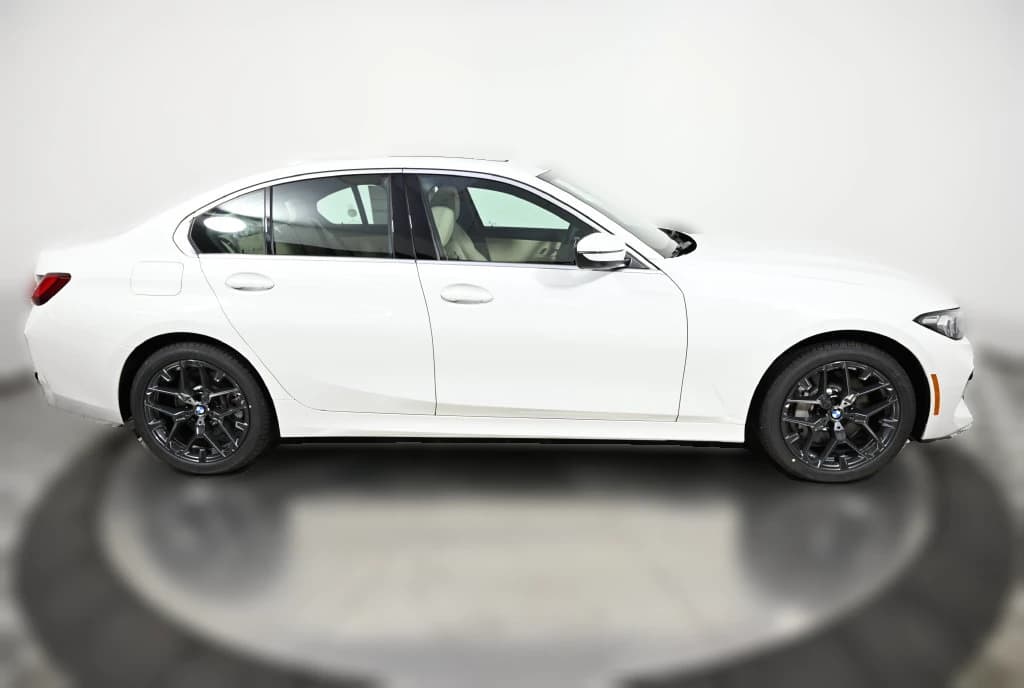 BMW 3 Series 330i NA xDrive Sedan 2026 — side view