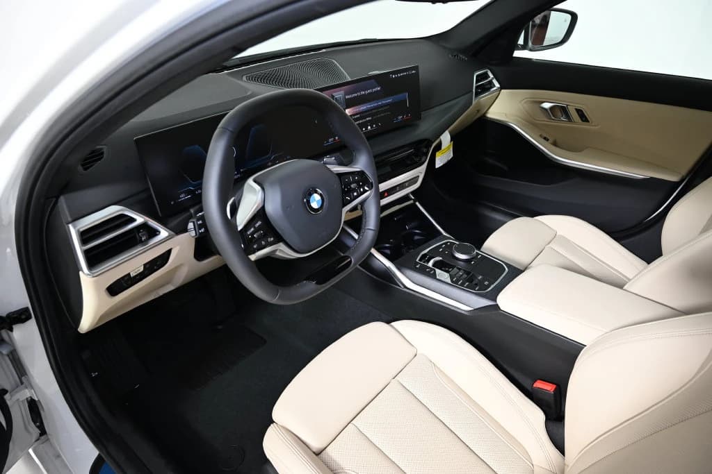 BMW 3 Series 330i NA xDrive Sedan 2026 — side view