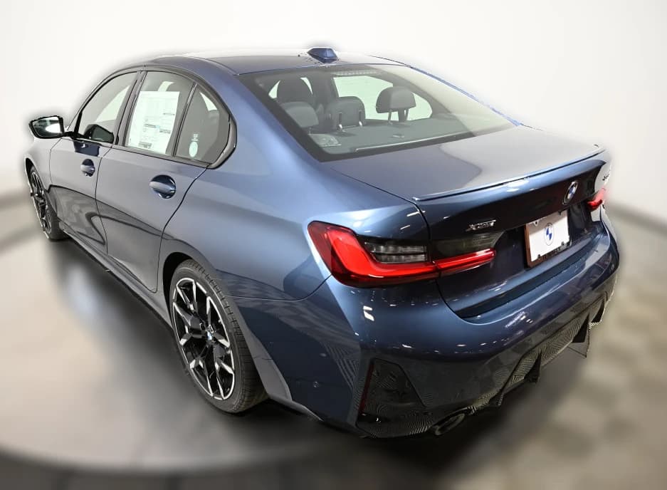BMW 3 Series 330i NA xDrive Sedan 2026 — side view