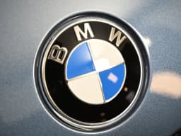 BMW 3 Series 330i NA xDrive Sedan 2026 — side view