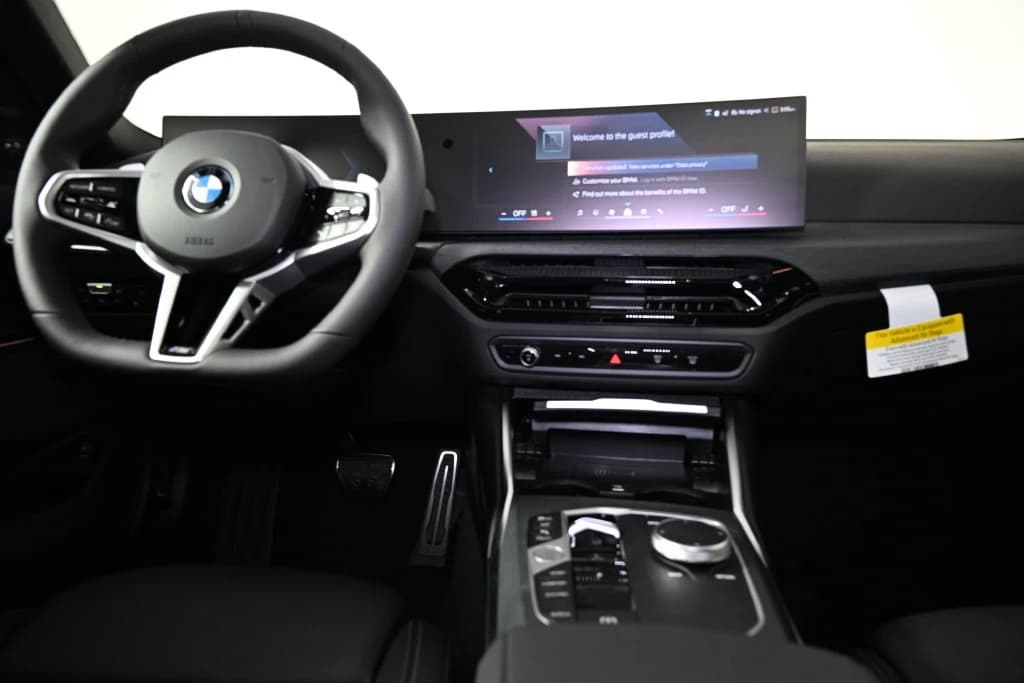 BMW 3 Series 330i NA xDrive Sedan 2026 — side view