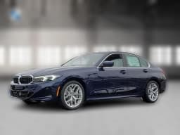BMW 3 Series 330i NA xDrive Sedan 2026 — side view