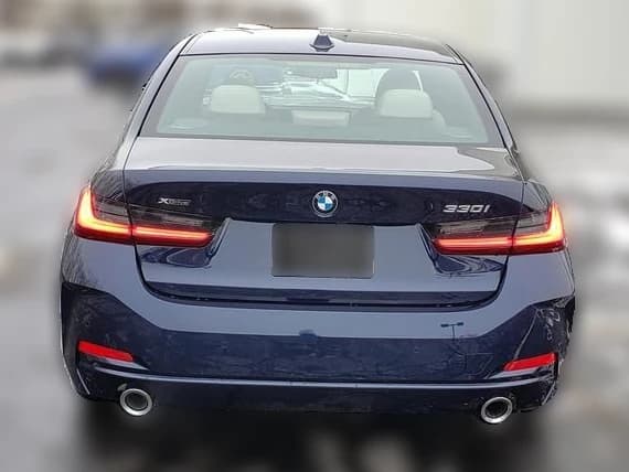BMW 3 Series 330i NA xDrive Sedan 2026 — side view