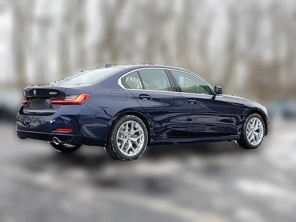 BMW 3 Series 330i NA xDrive Sedan 2026 — side view
