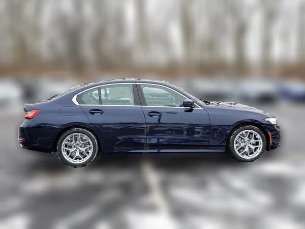 BMW 3 Series 330i NA xDrive Sedan 2026 — side view