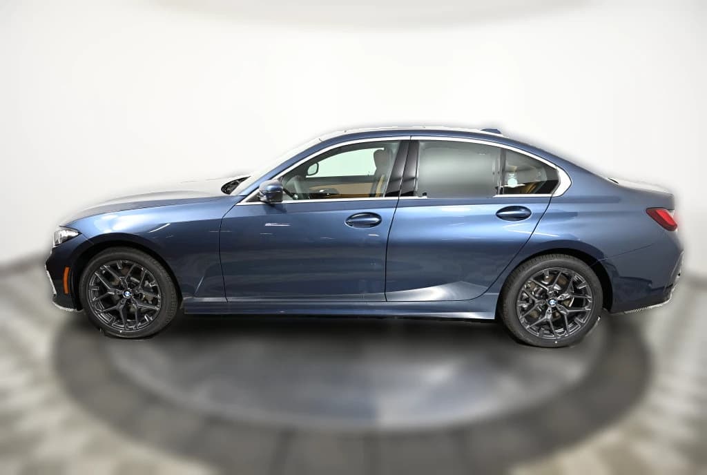 BMW 3 Series 330i NA xDrive Sedan 2026 — side view