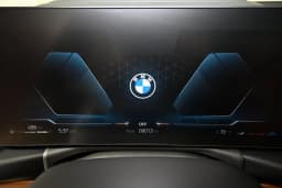 BMW 3 Series 330i NA xDrive Sedan 2026 — side view
