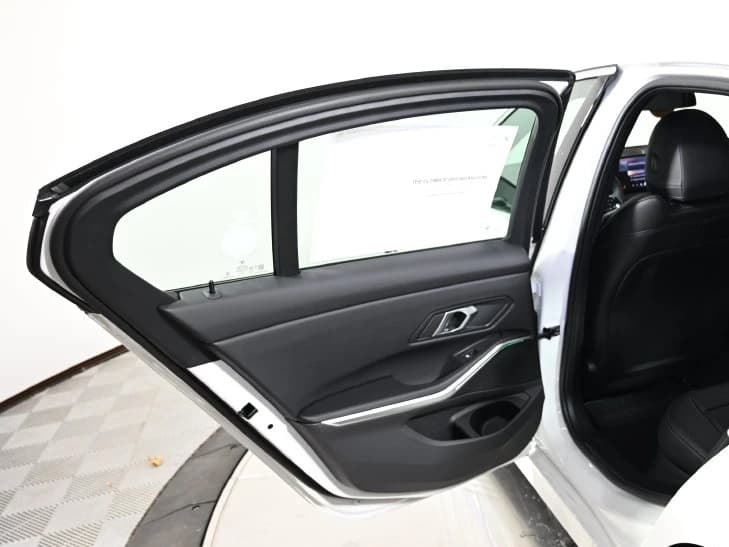 BMW 3 Series 330i NA xDrive Sedan 2026 — side view