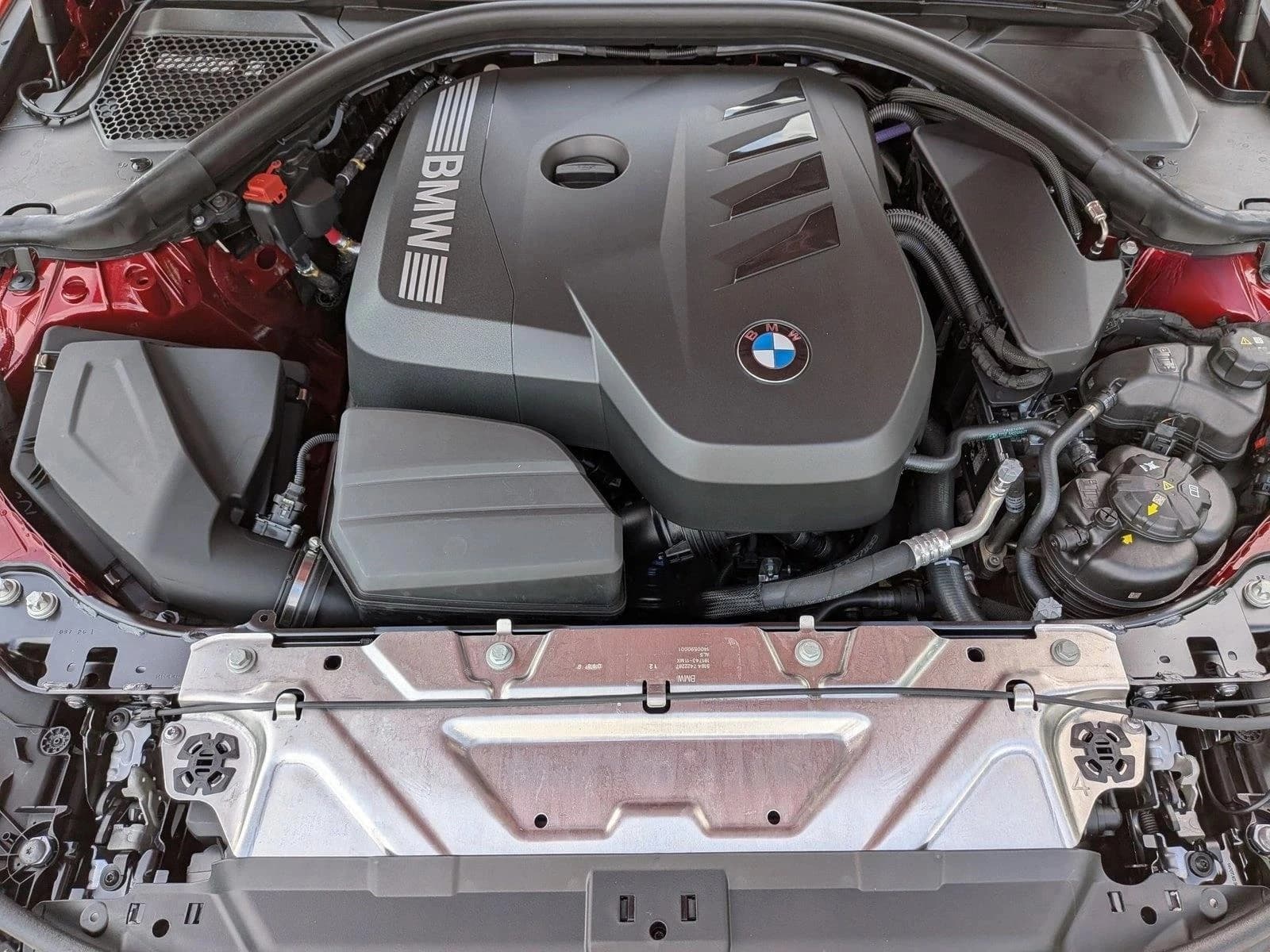 BMW 3 Series 330i NA xDrive Sedan 2026 — side view